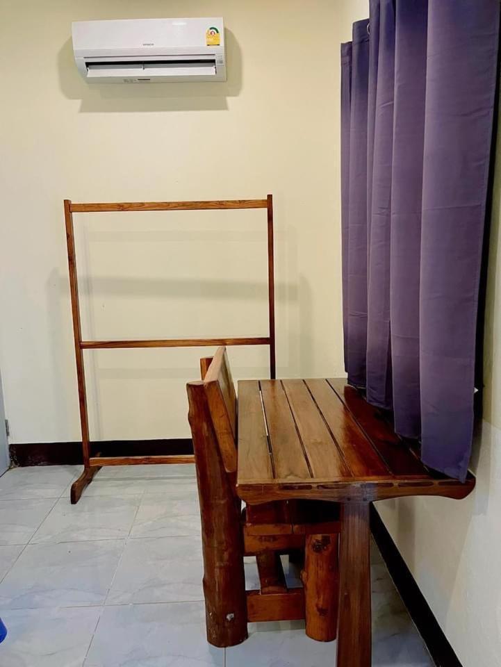 Titans House Chiang Dao Hostel Bagian luar foto